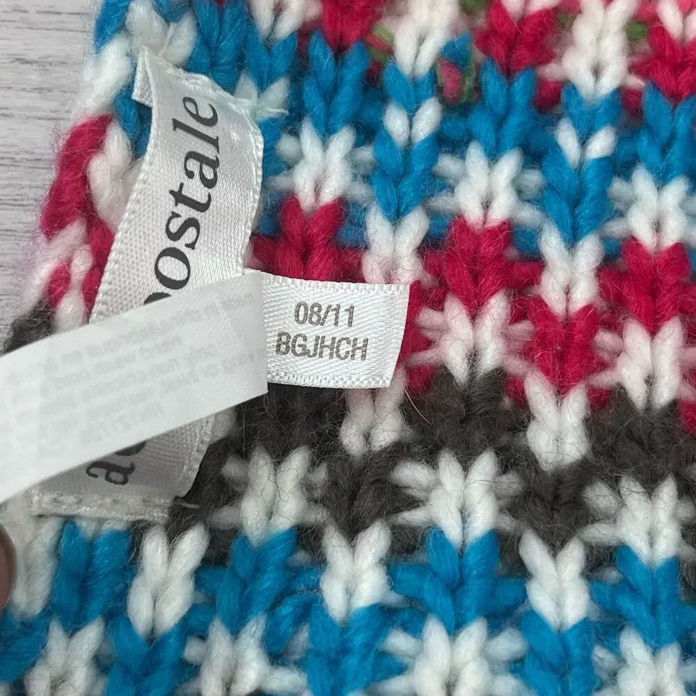 Aeropostale Bright Snowflake Hearts Fringed Acrylic Knit Scarf White Blue Green